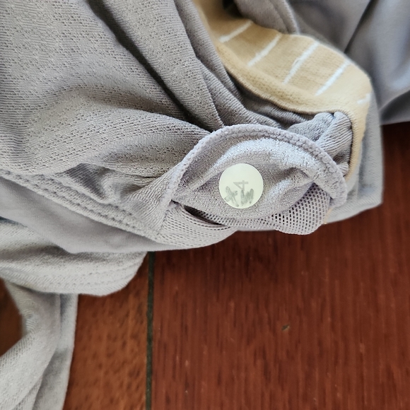 Lululemon tank - Picture 3 of 4